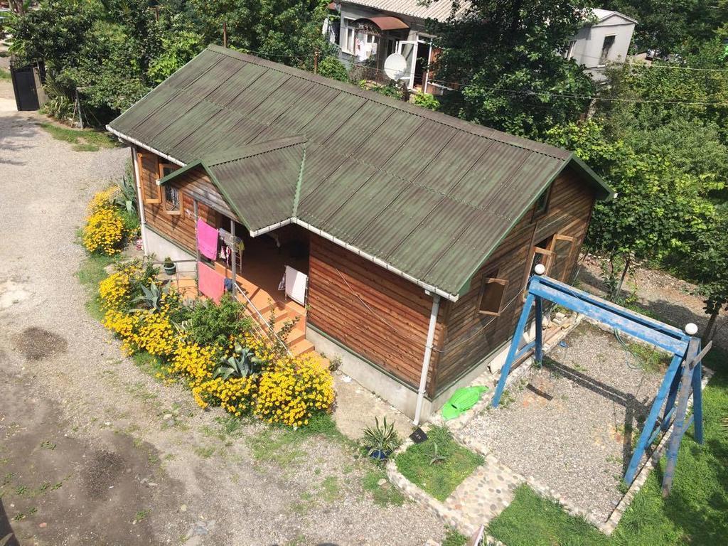 Wooden Cottage Makhinjauri Exterior photo