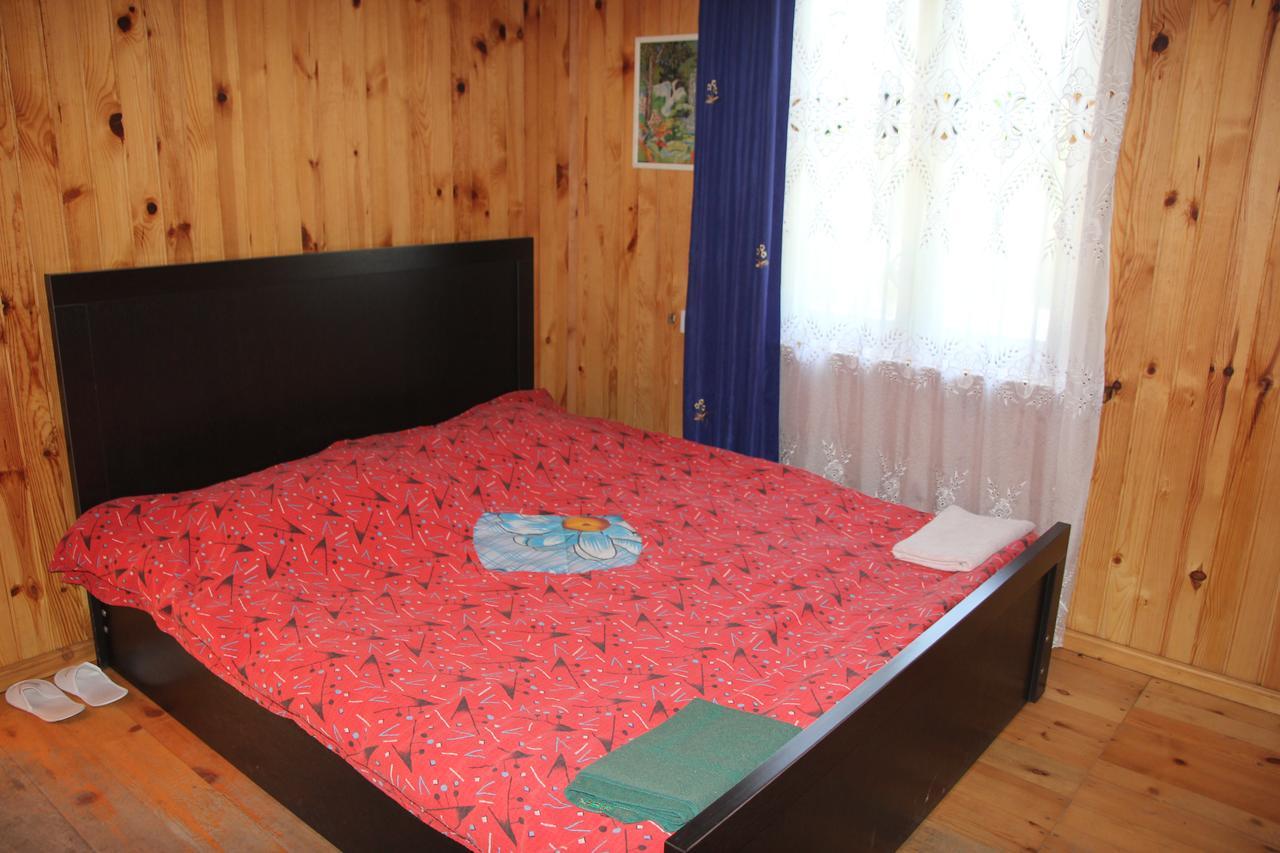 Wooden Cottage Makhinjauri Exterior photo