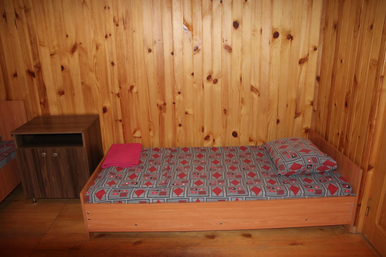 Wooden Cottage Makhinjauri Exterior photo