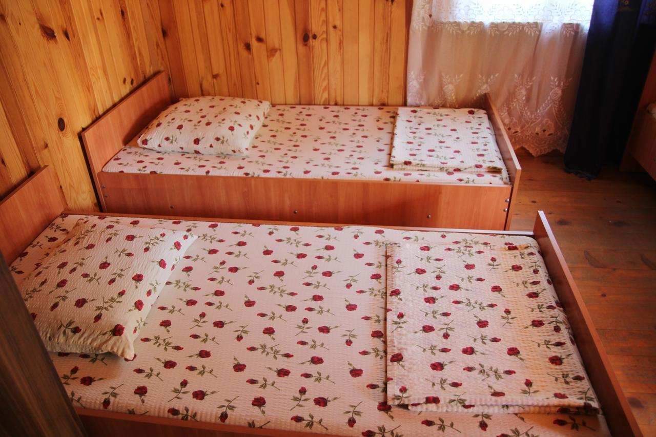 Wooden Cottage Makhinjauri Exterior photo